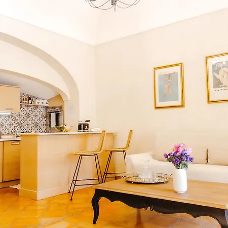Casa Giulia - Sophisticated With View בית נופש *